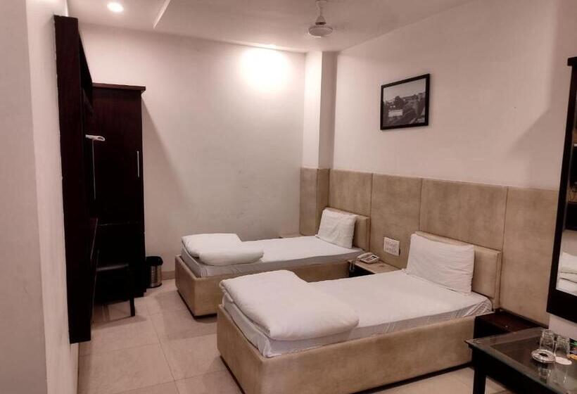 Shree Palace Hotel , Bhopal