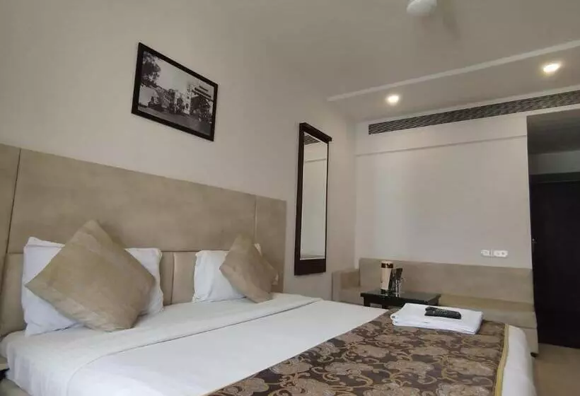Shree Palace Hotel , Bhopal
