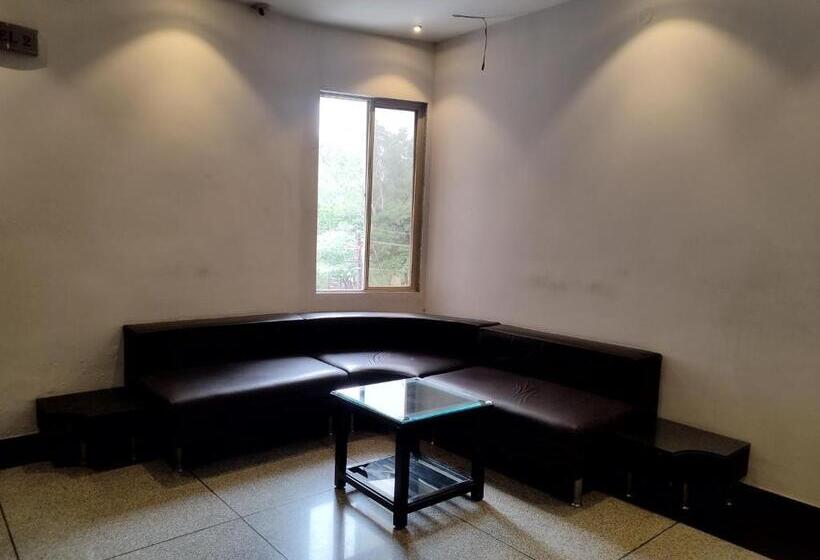 Shree Palace Hotel , Bhopal