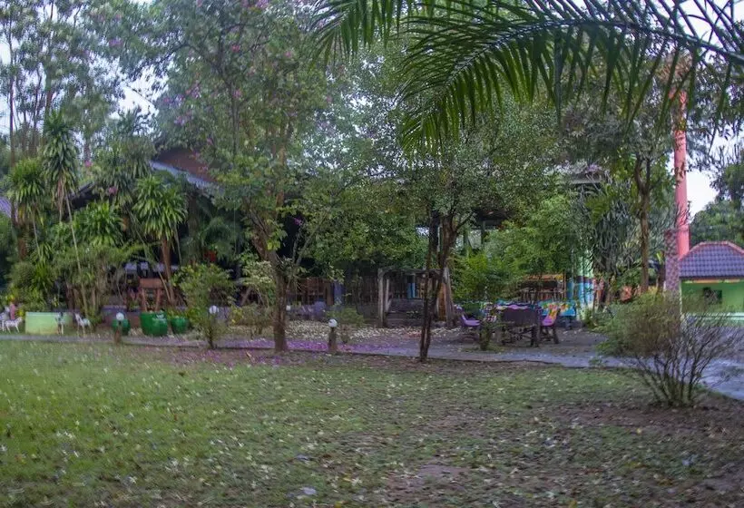 Hotelli The Cliff View Resort Baan Pha Nam