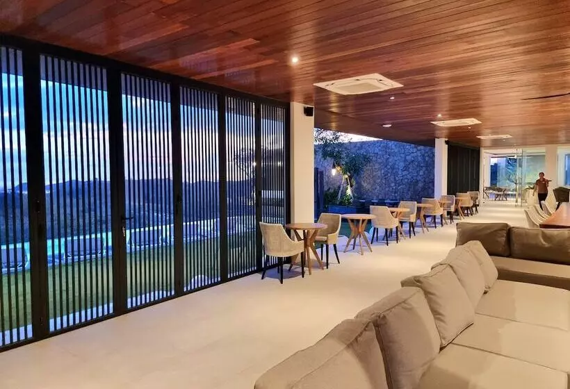 ホテル Truntum Boutique Mandalika