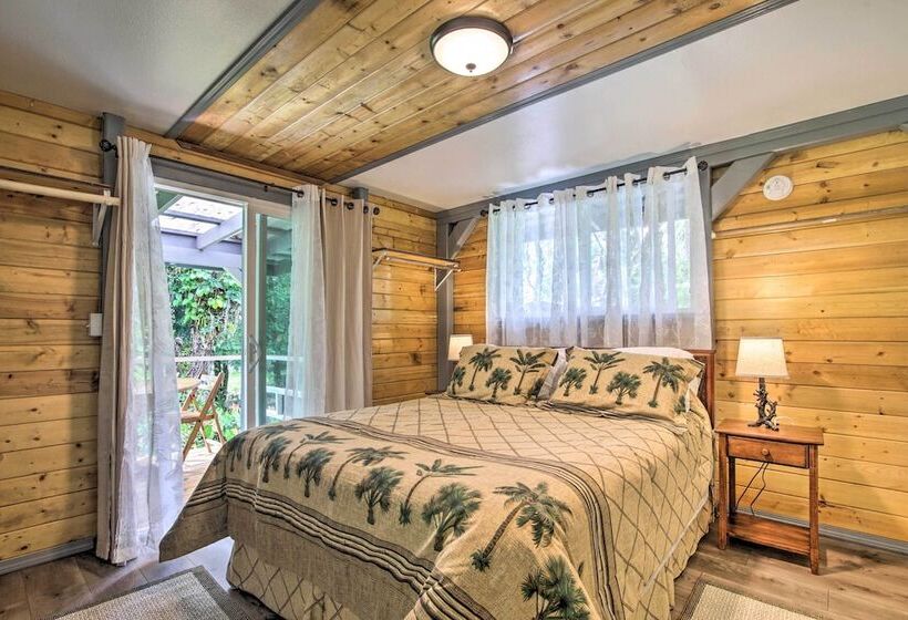 Idyllic Pahoa Paradise: Hike, Swim & Explore!