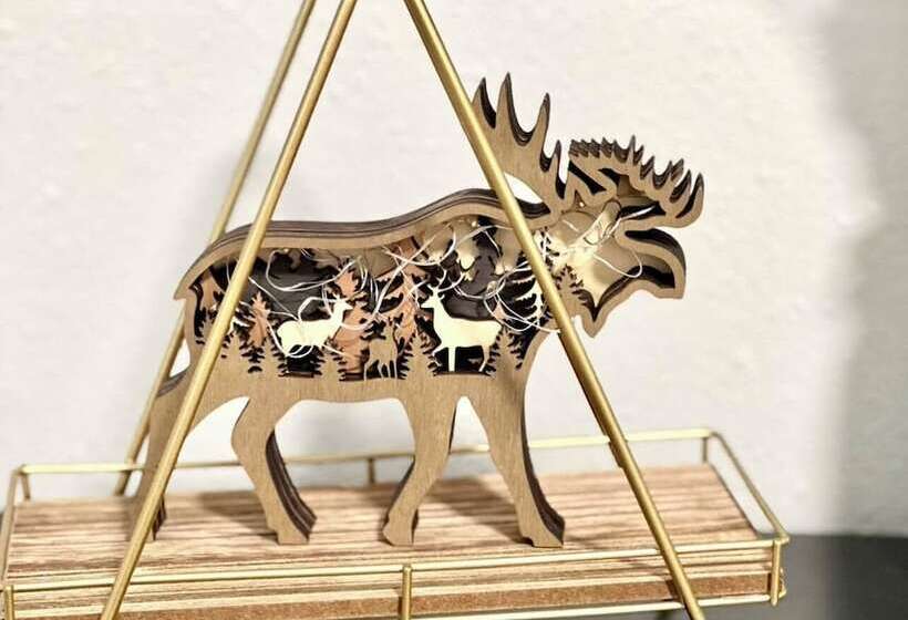 Log Cabin In Heart Of Anchorage