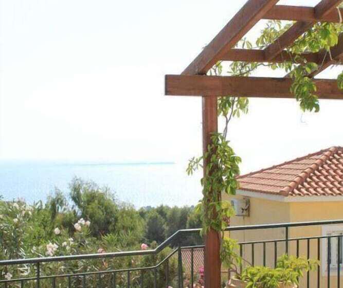 Marias Garden Apartments