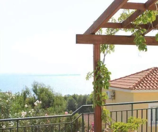 Marias Garden Apartments