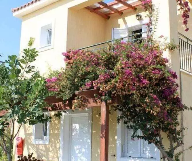 Marias Garden Apartments