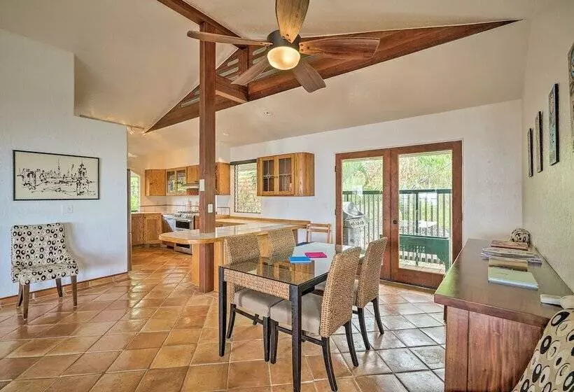 Ocean View Bungalow: Walk To Pebbles Beach!