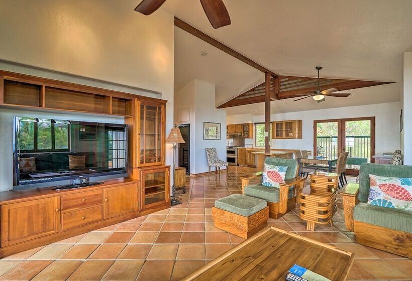 Ocean View Bungalow: Walk To Pebbles Beach!