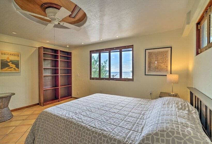 Ocean View Bungalow: Walk To Pebbles Beach!