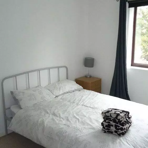 Residenssi 3 Bed House Mkt Deeping   Nr Peterborough Stamford