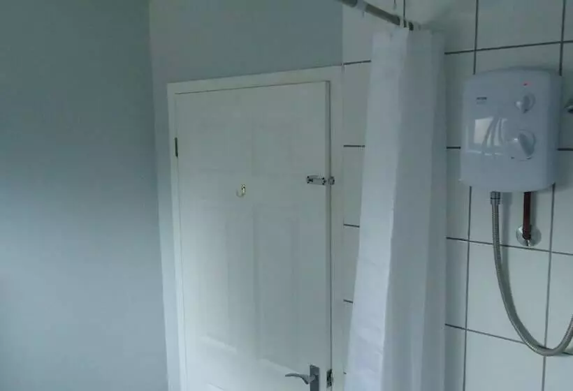 Residenssi 3 Bed House Mkt Deeping   Nr Peterborough Stamford