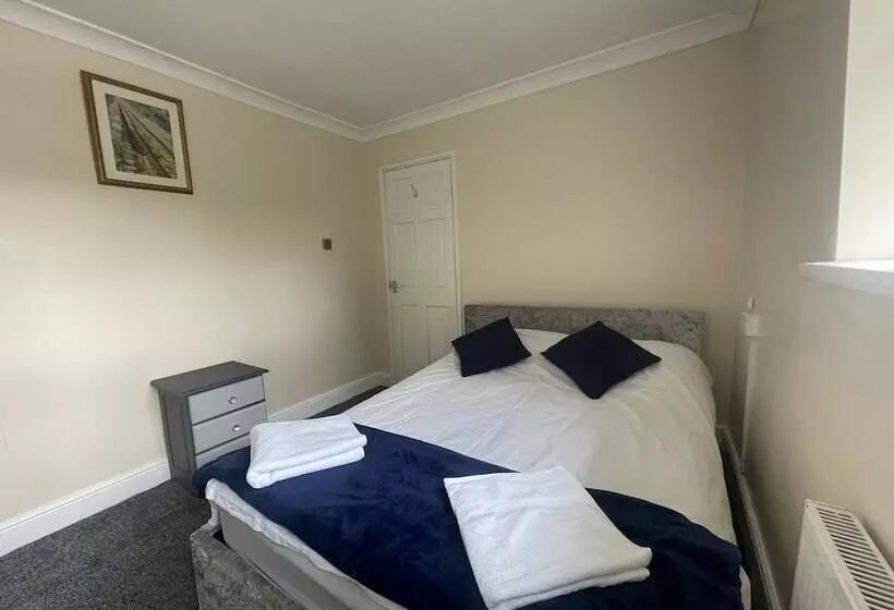 Residenssi New Luxury Modern House Near Airport Free Parking