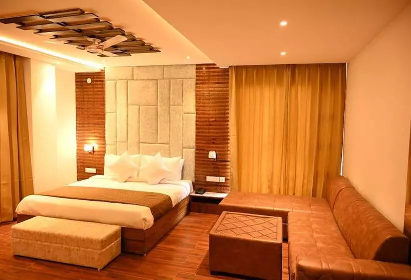 Hotelli Aamod Suites   Dalhousie