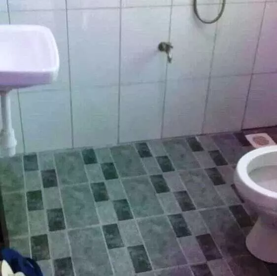 هتل Baron Guest House