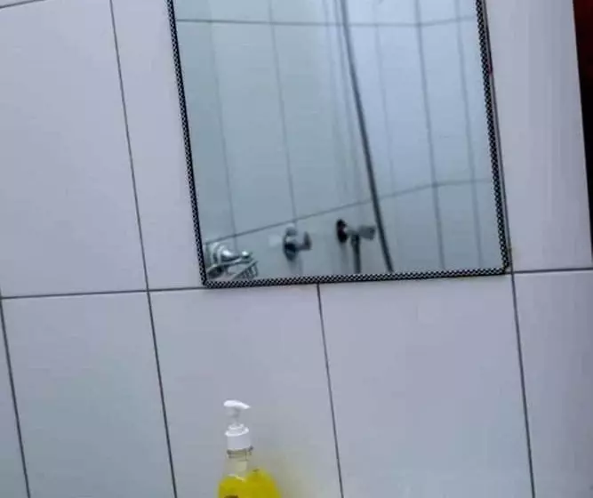 هتل Baron Guest House