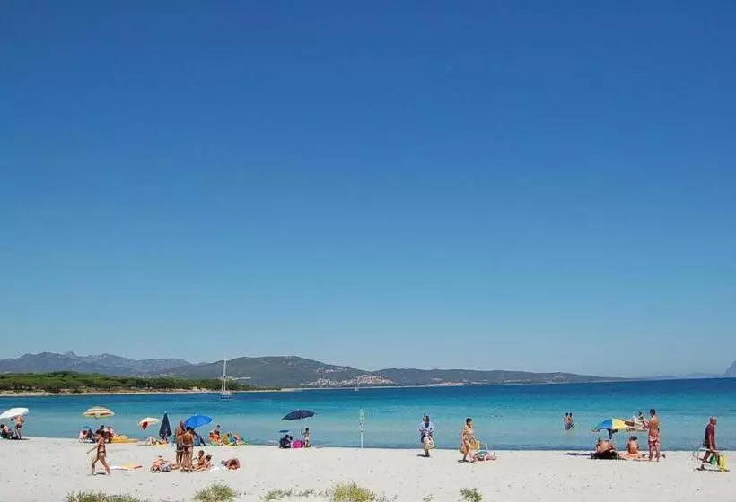 Hotelli Budoni Beach