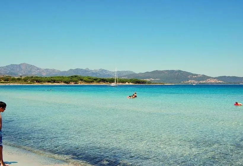 Hotelli Budoni Beach