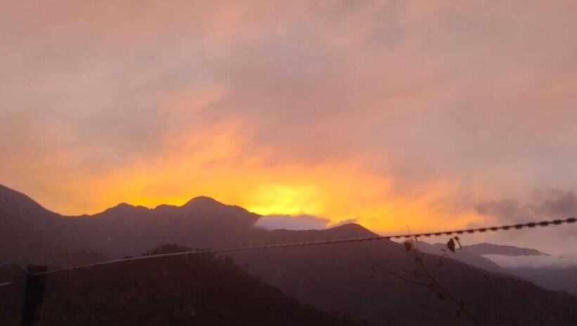 בית מלון כפרי Camp Agastya Resort