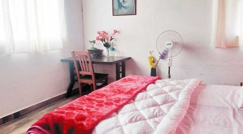 בית מלון כפרי Camp Agastya Resort