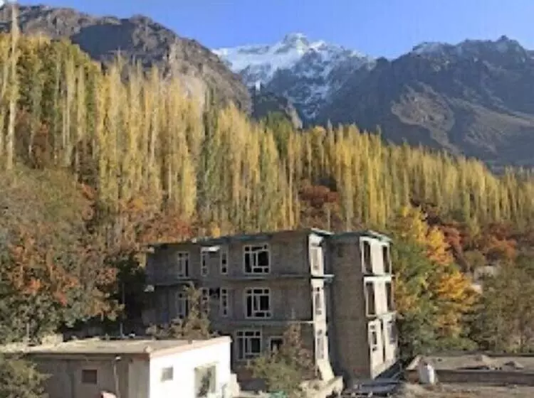 هتل Caravanserai Hunza