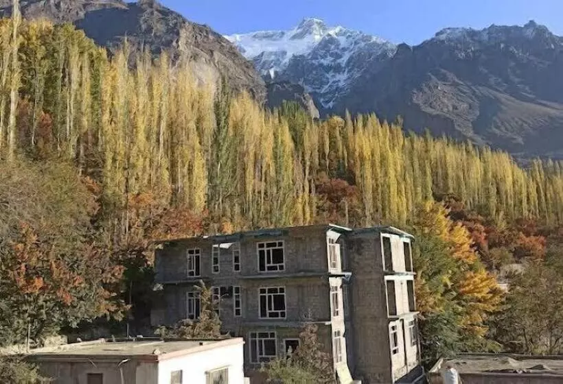 هتل Caravanserai Hunza