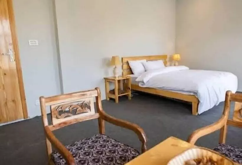 هتل Caravanserai Hunza