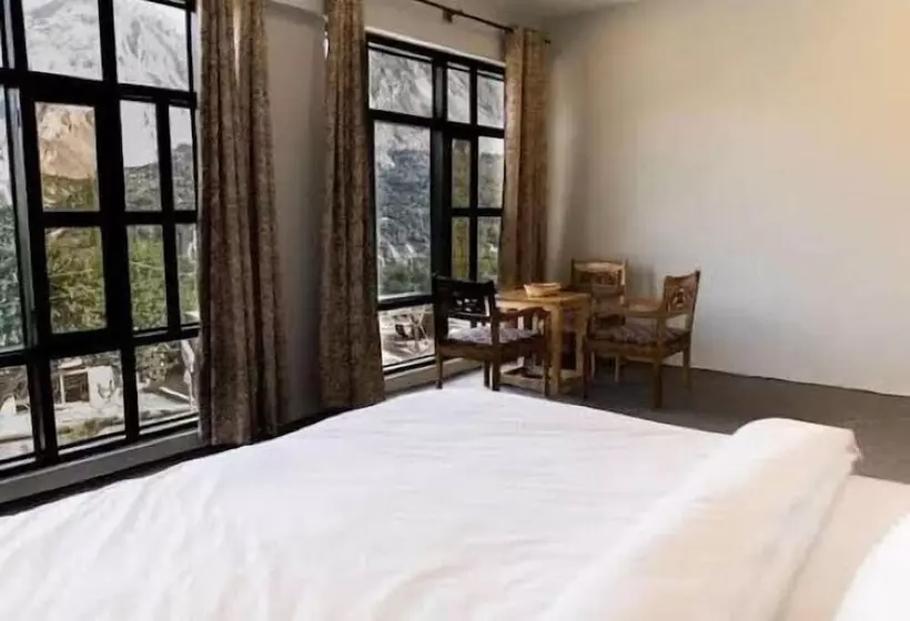 هتل Caravanserai Hunza