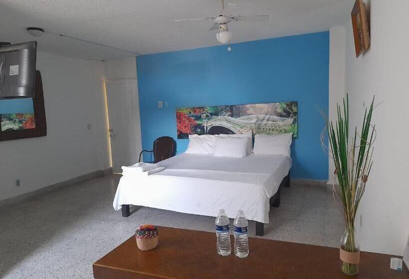 هتل Chinelos Express