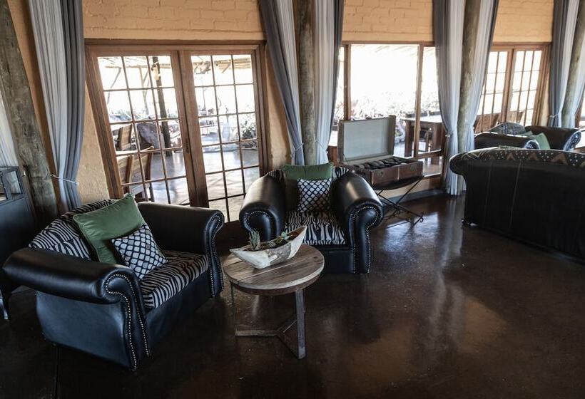 هتل Desert Homestead Lodge L Ondili