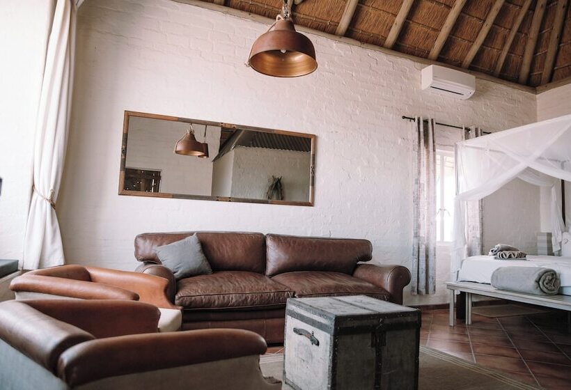 هتل Desert Homestead Lodge L Ondili