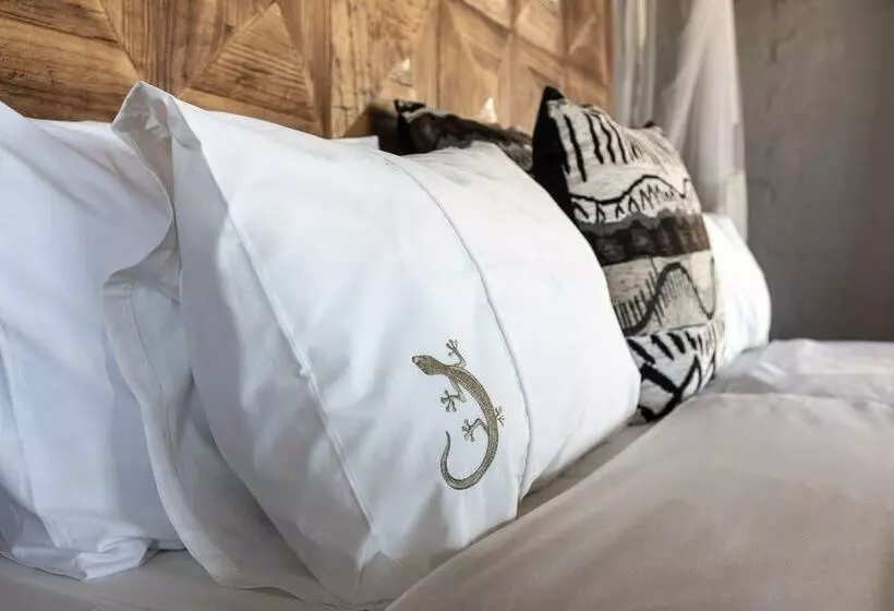 هتل Desert Homestead Lodge L Ondili