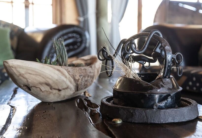 هتل Desert Homestead Lodge L Ondili