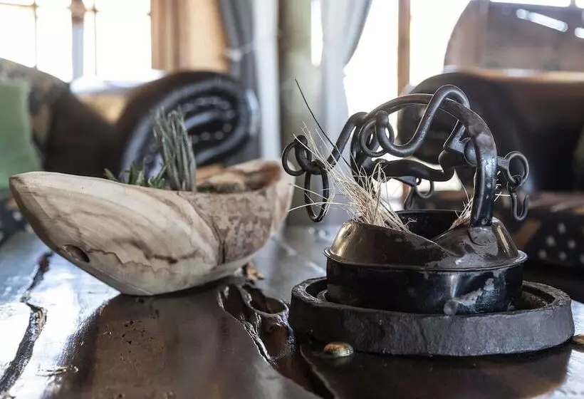 هتل Desert Homestead Lodge L Ondili