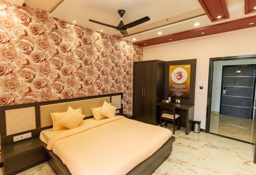 Hotel Dharti Dhora Ri   A Sand Dune Resort