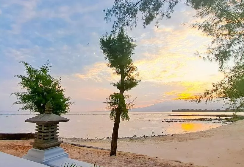 ホテル Gili Beachfront Suites