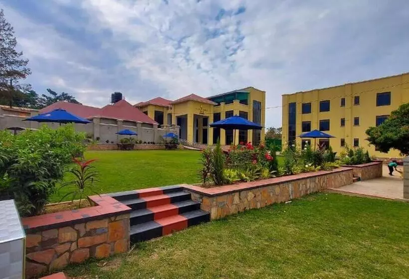 هتل Golden Castle