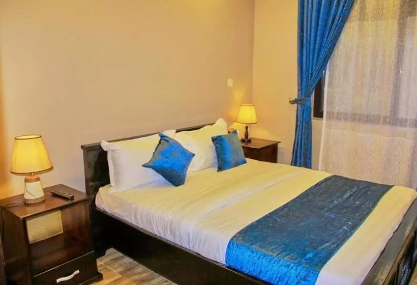 هتل Golden Castle