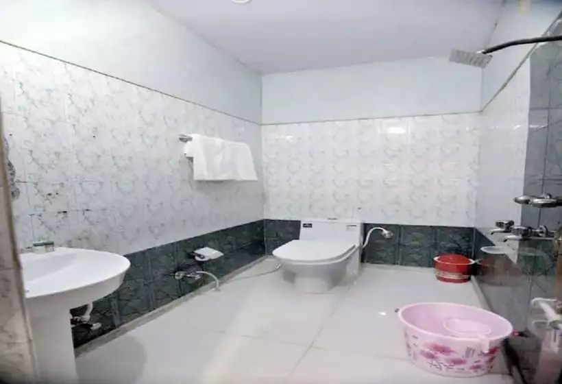 Hotelli Goroomgo Rashmi Agra