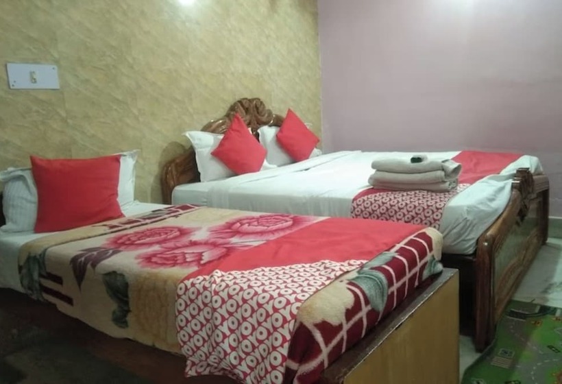 Hotel Goroomgo Rashmi Agra