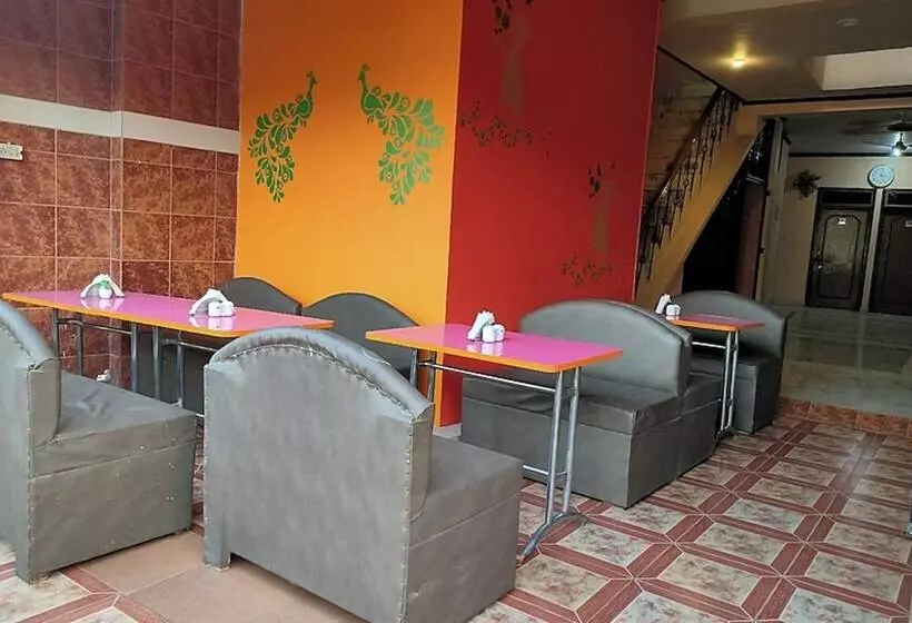 Hotelli Goroomgo Rashmi Agra