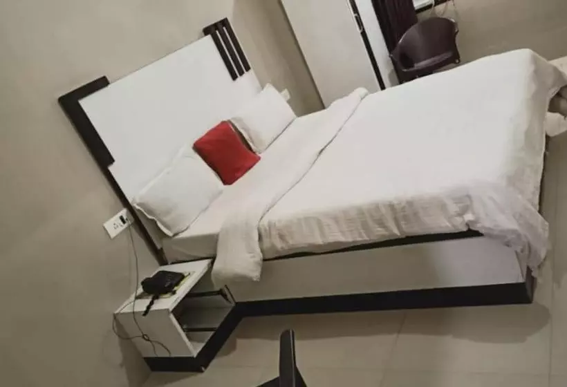 Hotelli Goroomgo Shiva Palace Haridwar