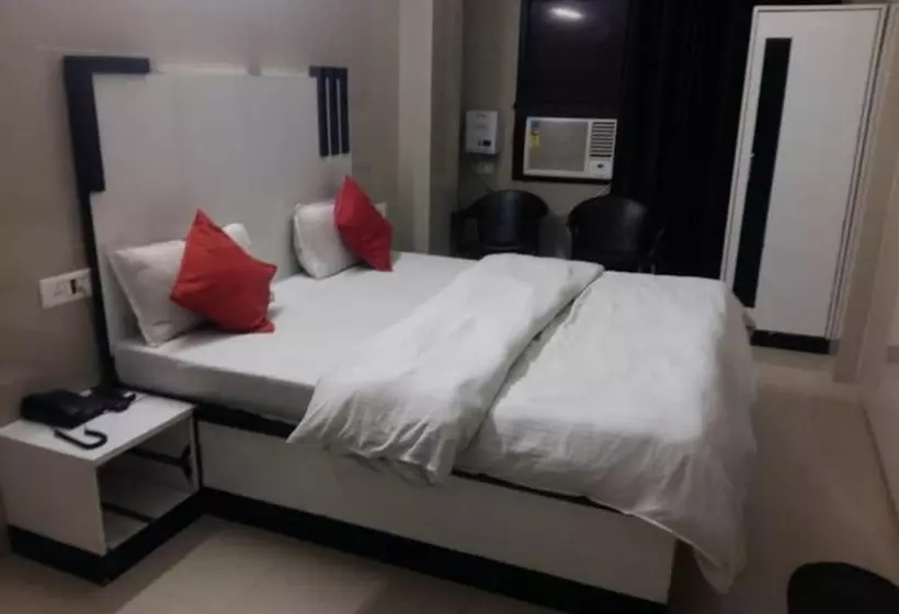 Hotelli Goroomgo Shiva Palace Haridwar