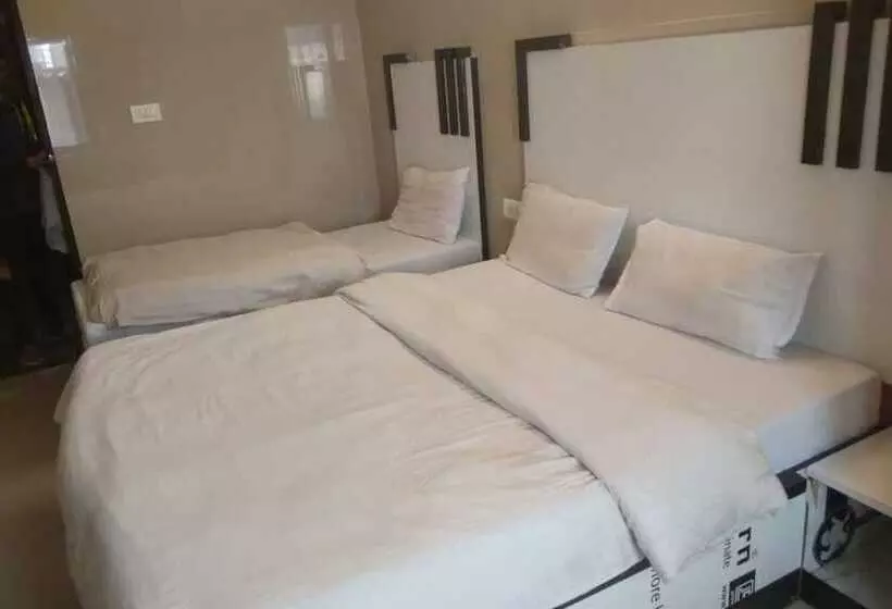 Hotelli Goroomgo Shiva Palace Haridwar