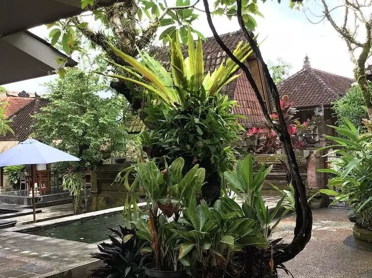 ホテル Lokasari Retreat