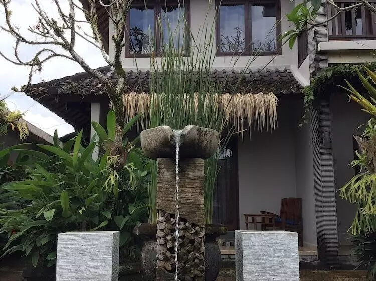ホテル Lokasari Retreat