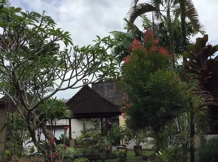 ホテル Lokasari Retreat