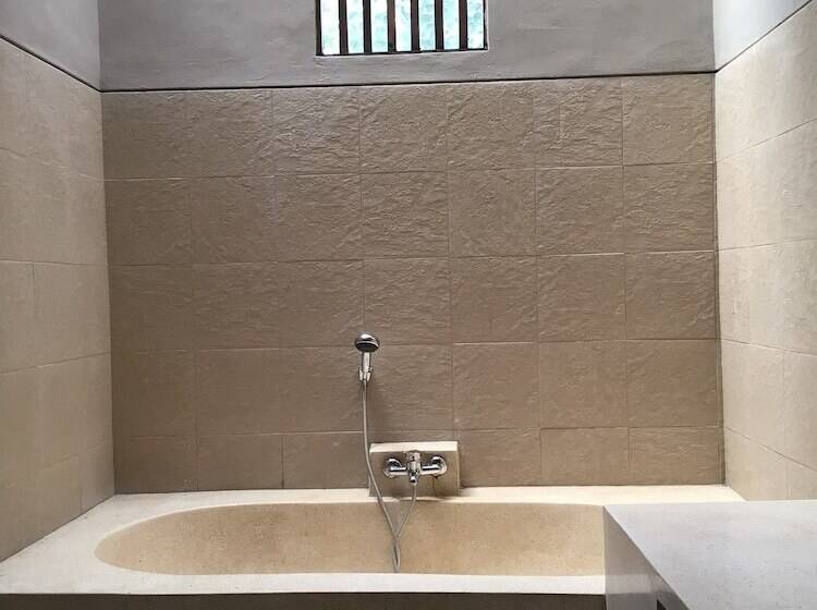 酒店 Lokasari Retreat