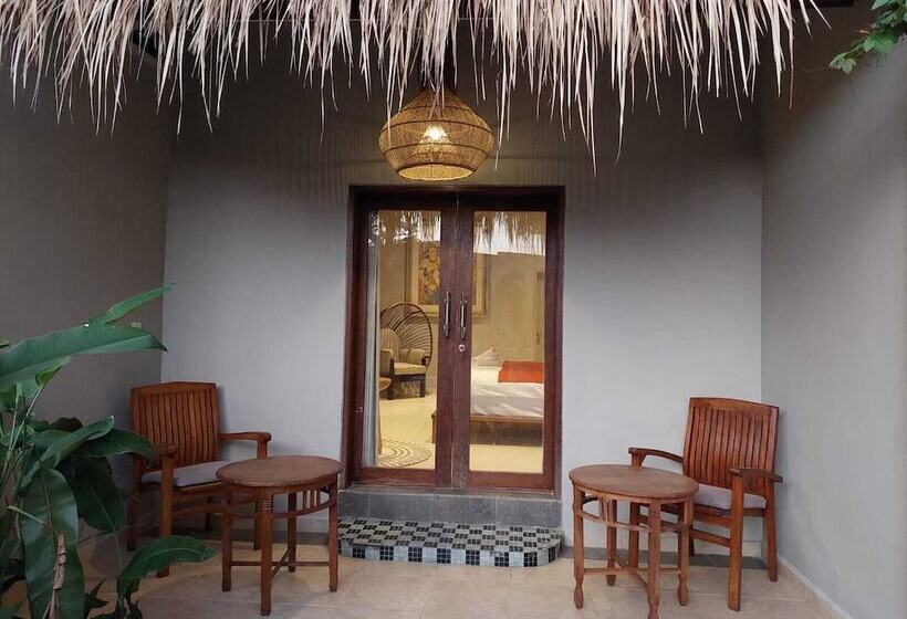 酒店 Lokasari Retreat