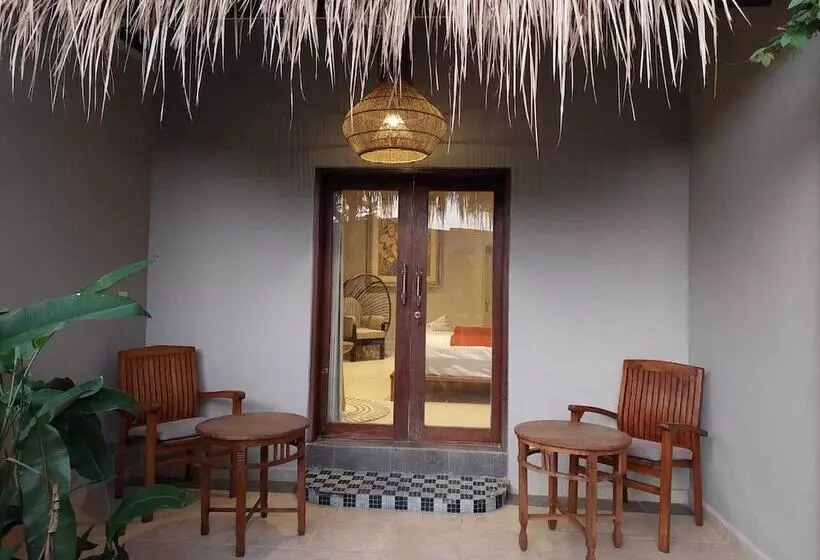 ホテル Lokasari Retreat