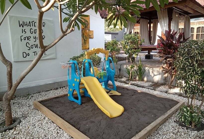 ホテル Lovina Vibes